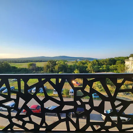 Lotus 酒店 普里莫尔斯科