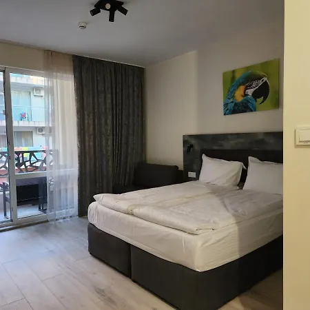 Lotus 普里莫尔斯科