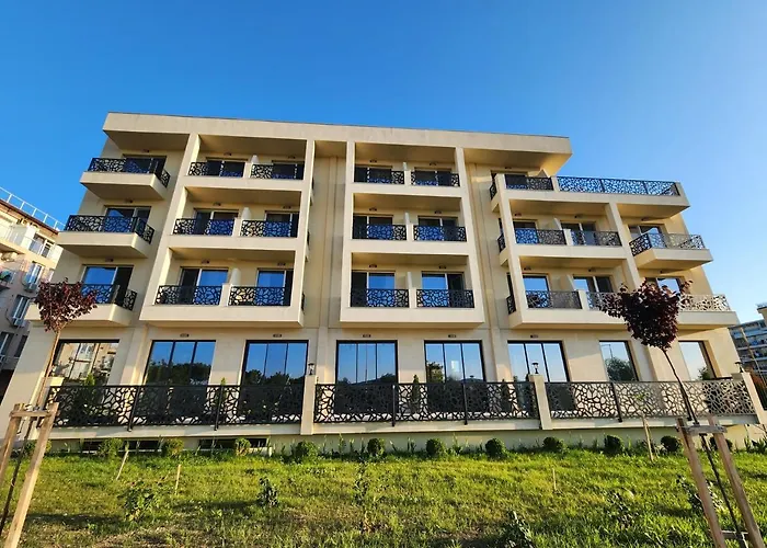 Отель Lotus Приморско