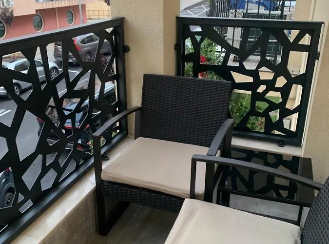 Отель Lotus Приморско